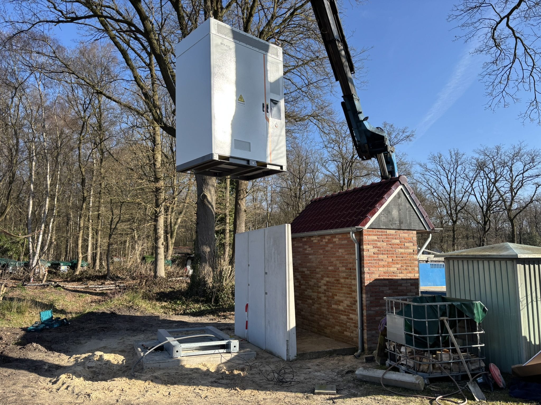 Plaatsing van een bedrijfsaccu door GreenStability in de regio Twente