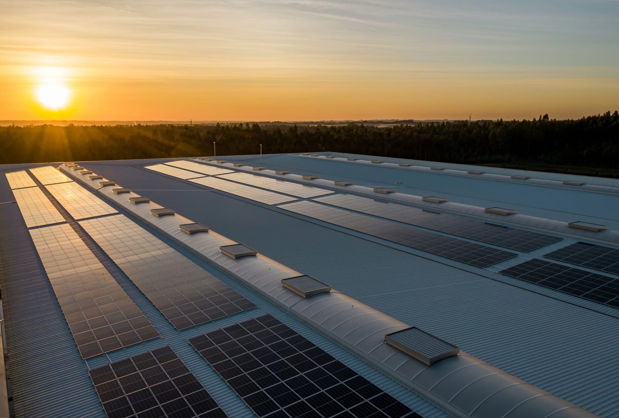Installatie van energieopslag-systeem op een Twents bedrijventerrein